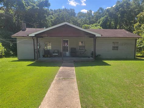 Guin al 35563 - View detailed information about property 441 Stinson Rd, Guin, AL 35563 including listing details, property photos, school and neighborhood data, and much more.